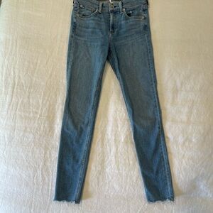 Mid rise ankle skinny jean